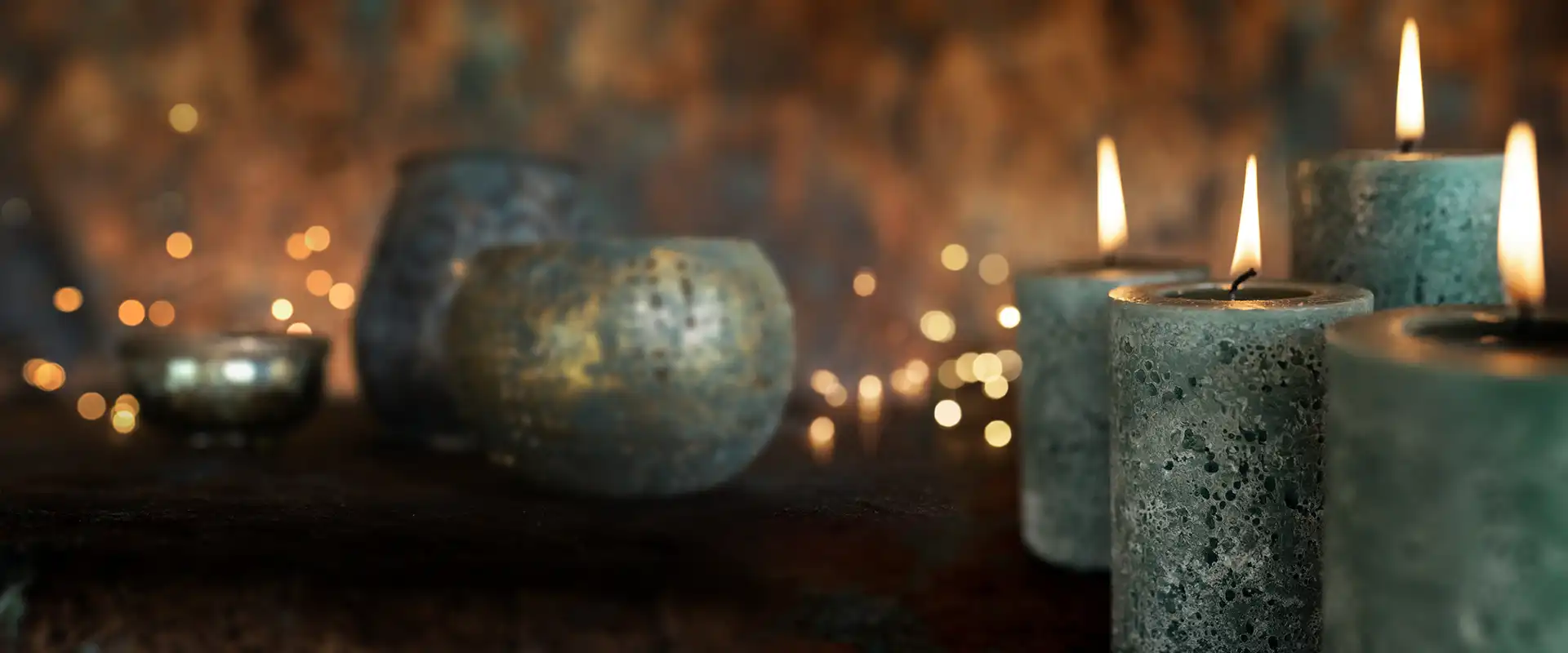 Atmosphärische Trauerdekoration